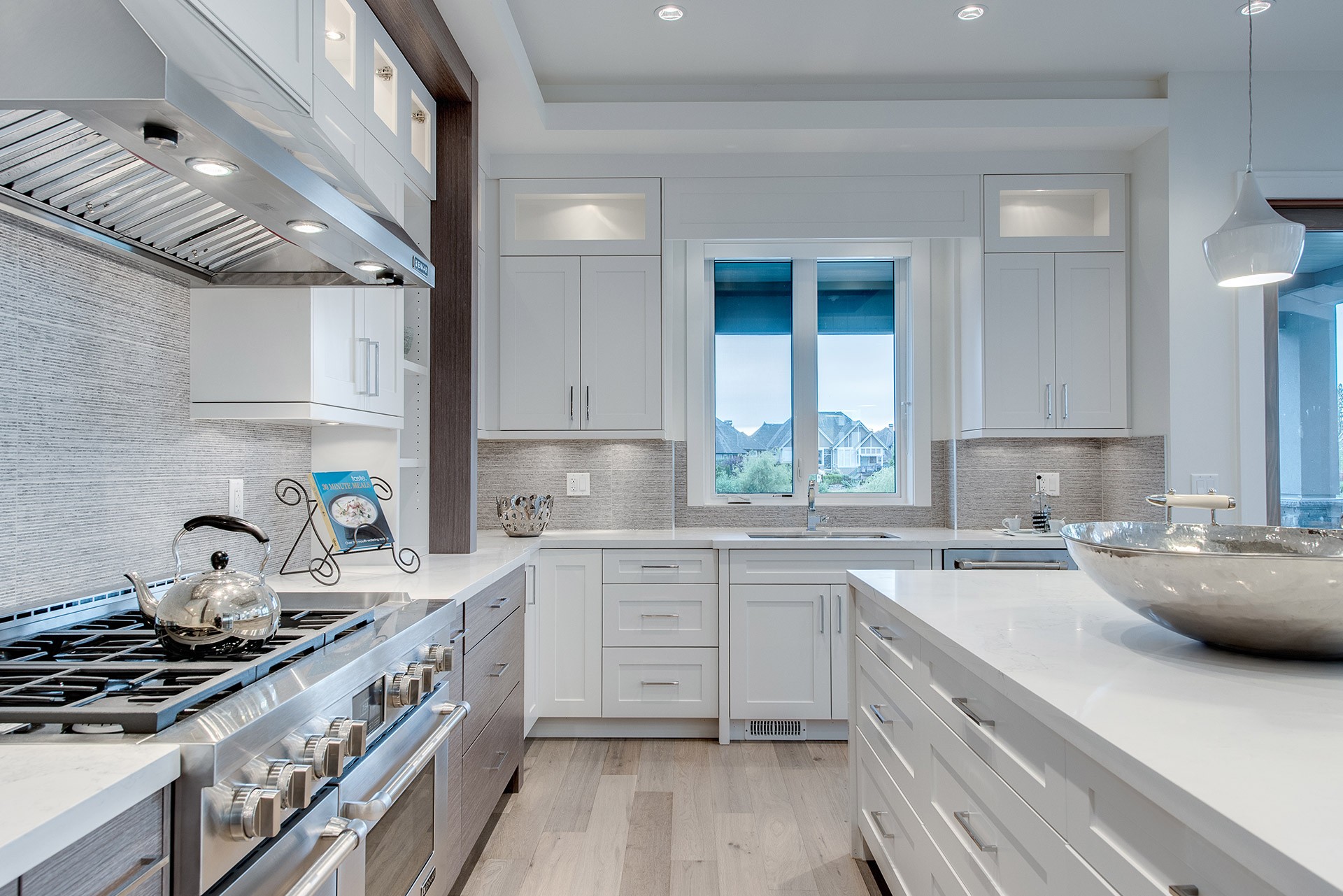 Sunrise Kitchens - Toronto - Specializing in multi-family kitchen cabinets
